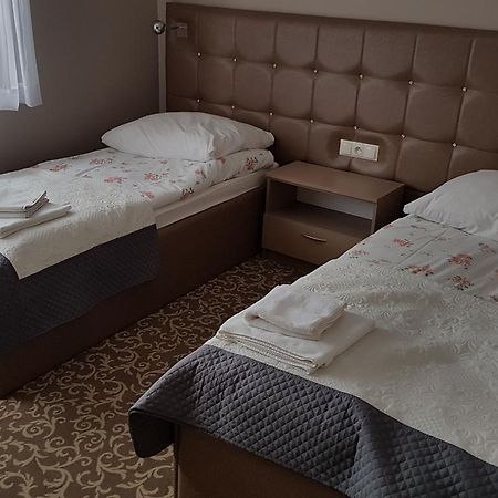 Hotel Gutland Wysokie Mazowieckie Eksteriør billede