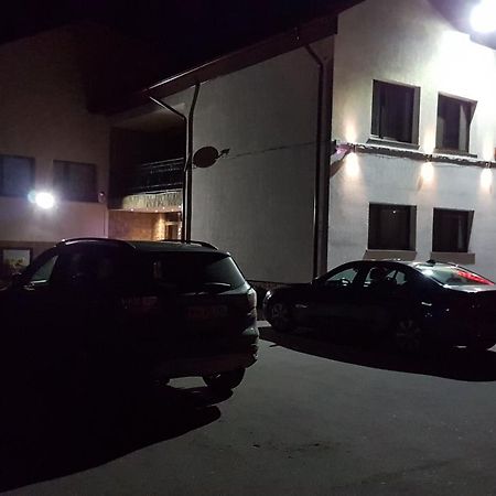 Hotel Gutland Wysokie Mazowieckie Eksteriør billede